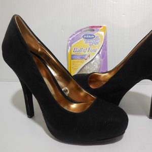 Black Steletto Heel w Ball of Foot Cushion